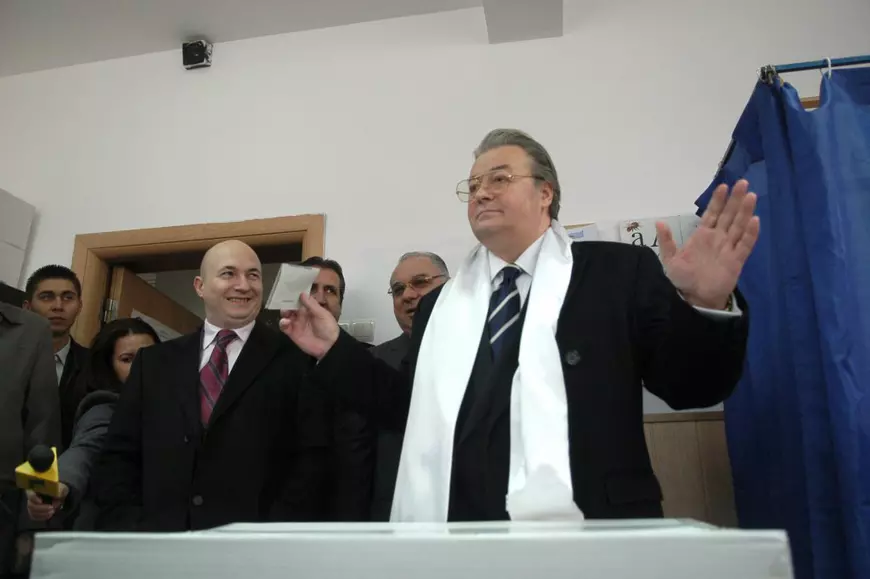 Corneliu Vadim Tudor, la alegerile prezidențiale din 2009. Foto: Agerpres
