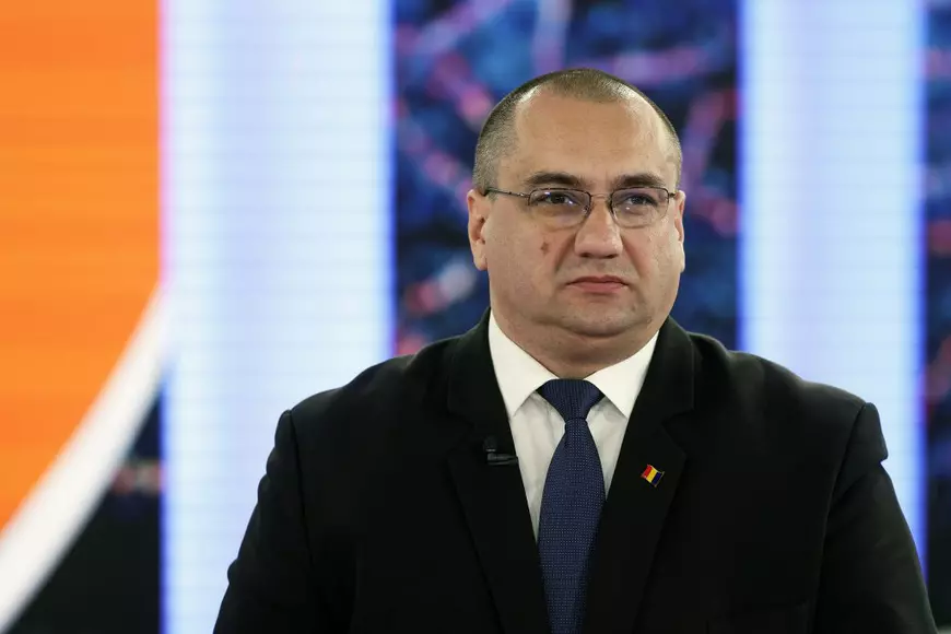 Averile candidaților la Președinție, între cele două extreme: de la colecție de mașini și conturi cu milioane de lei la zero venituri