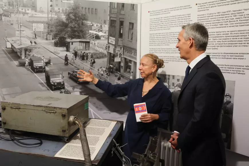 Cine este Alexandra, artista de 66 de ani care a devenit mamă pentru a 10-a oară: „Mă simt ca la 35 de ani”