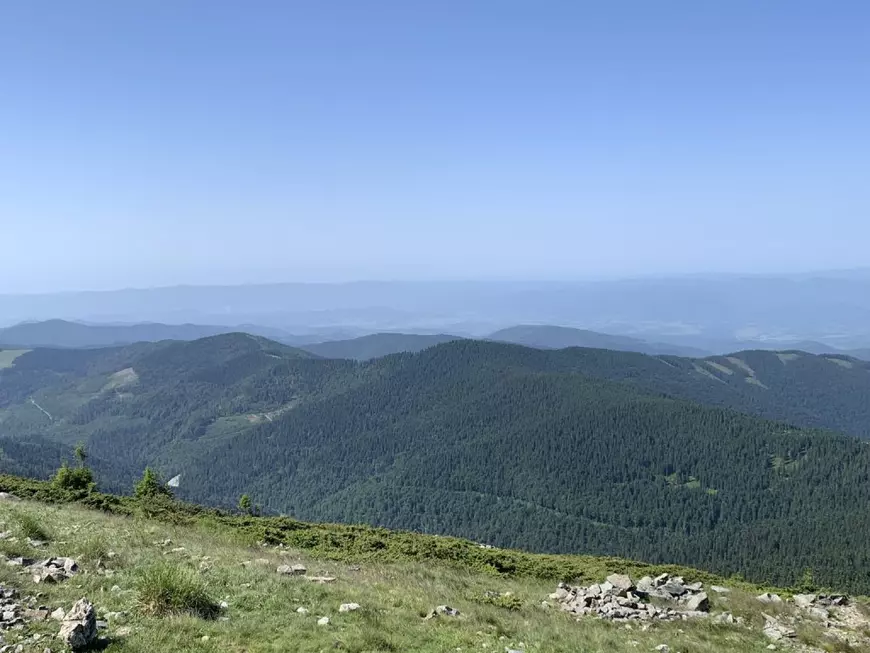 Compania canadiană care vrea să exploateze metalele rare din Munții Apuseni. Geologii au intrat în galeriile unde s-a exploatat uraniu în comunism