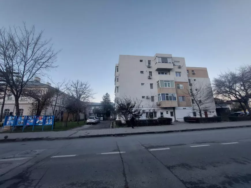 Horia Teodorescu, șeful CJ Tulcea, partener și gazdă. Firma care a câștigat un contract de zeci de milioane de euro pentru refacerea portului și-a mutat sediul în apartamentul acestuia