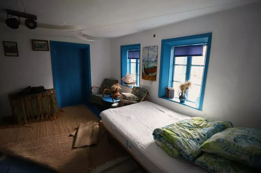 Proful de filozofie care a dat Bucureştiul pe caiacul cu care vâsleşte prin sălbăticia cea mai adâncă a Deltei Dunării