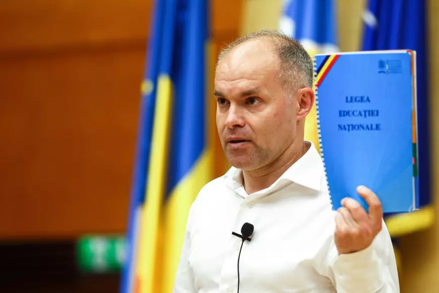Afacerile candidaților la Președinție: parteneri cu cămătari, oameni din serviciile secrete și personaje mufate la fondurile publice