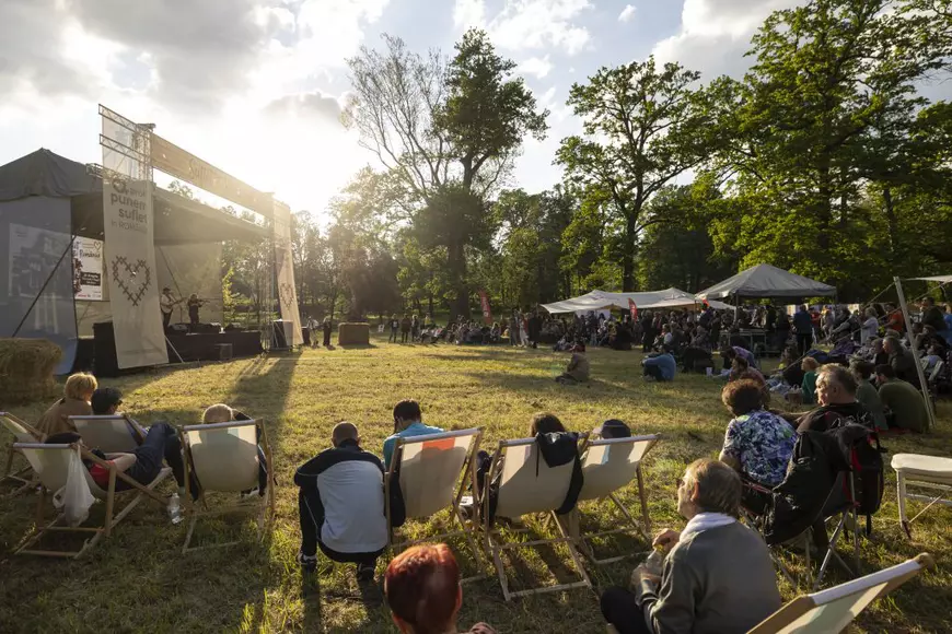 Irina Rimes și Surorile Osoianu, Zdob și Zdub, artizani ai gustului autentic și meșteșugari iscusiți, în a treia ediție a festivalului Suflet de România, pe Domeniul Regal Săvârșin