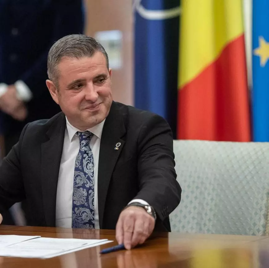 Candidații ratați, recuperați de Marcel Ciolacu. Locuri călduțe și bine remunerate, oferite recompensă pentru eșecul în alegeri