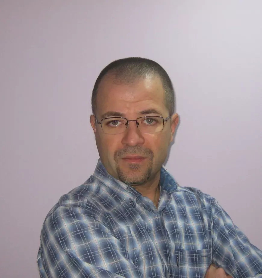 Afacerile candidaților la Președinție: parteneri cu cămătari, oameni din serviciile secrete și personaje mufate la fondurile publice