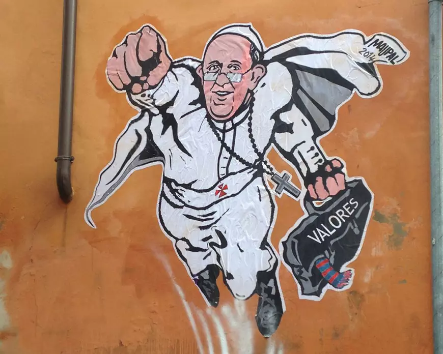 Papa Francisc pictat ca Superman