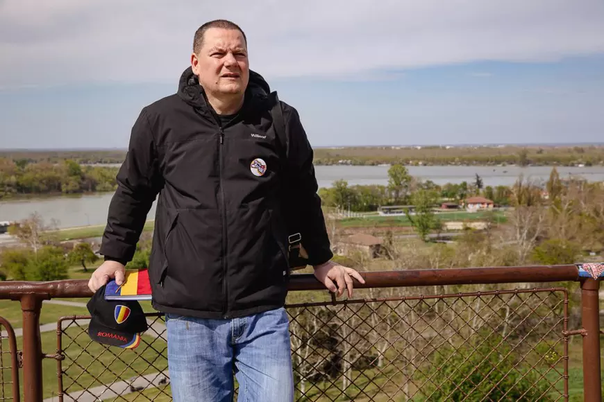 Ce crede un român din Belgrad despre politicienii din țară: „Ponta se sărută cu Vucic, dar nu zice de românii de aici, Simion s-a folosit de noi!” | VIDEO