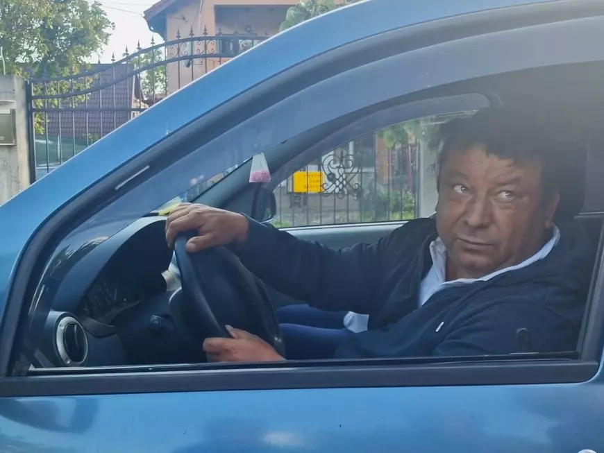 Cum văd oamenii de pe strada Viselor din Gulia, Dâmbovița, duelul dintre Nicușor Dan și George Simion: „Speranța ar fi să iasă președinte și să dea țara peste cap!” I VIDEO