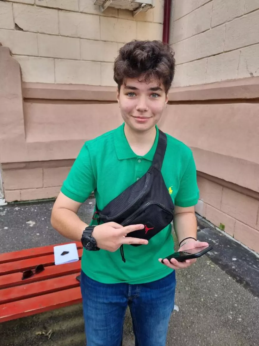 Cum s-a trăit prima zi de Bacalaureat la două licee din București I Reportaj