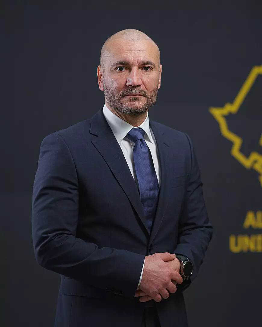 C&acirc;t de mufat e partidul lui George Simion la &bdquo;sistem&rdquo;. Membrii AUR care au scos bani frumo&#537;i din afaceri cu statul