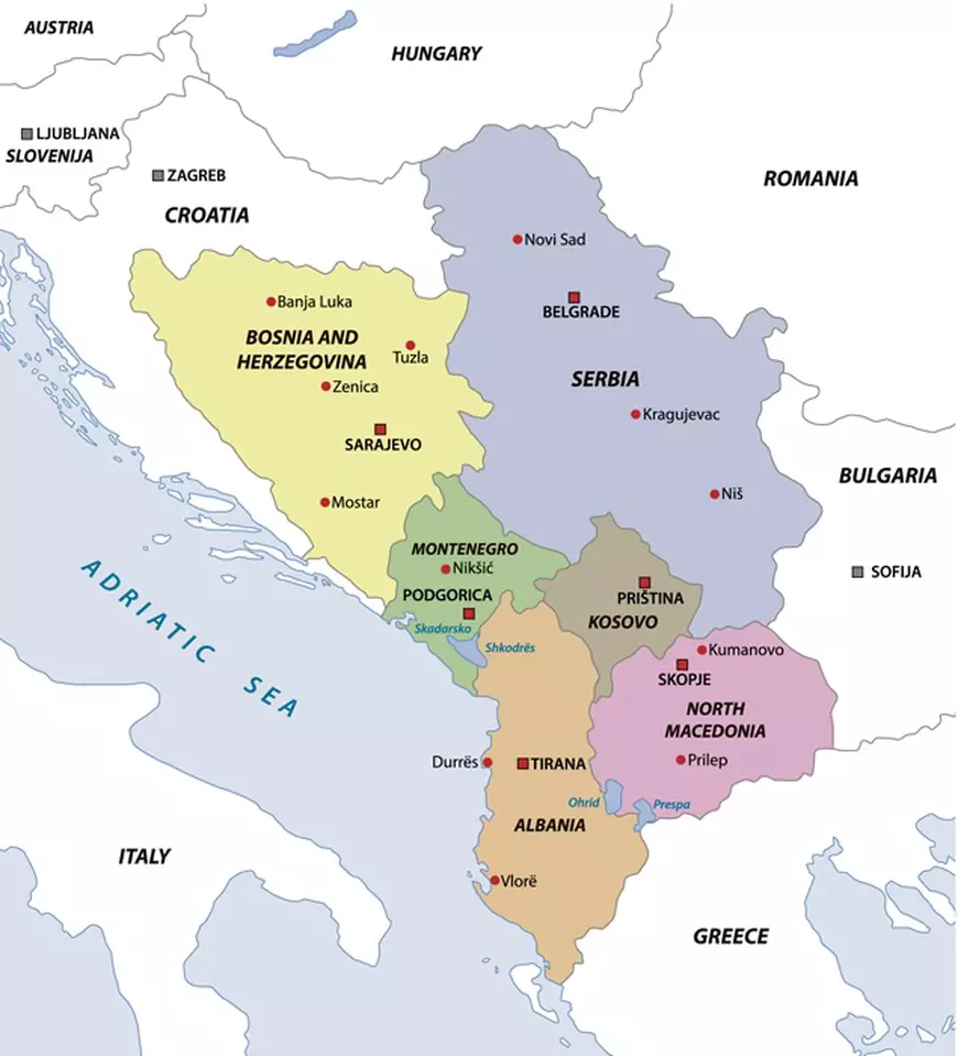 Dragoș Ioniță, cercetător SNSPA: „Recunoașterea statului Kosovo de către România ar contribui la slăbirea influenței Rusiei în Balcanii de Vest” | Interviu