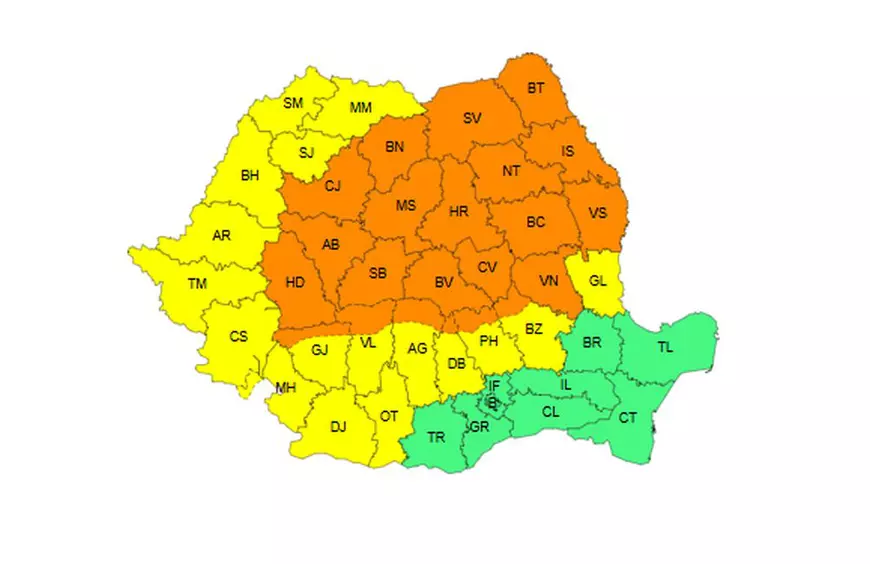 Val de caniculă, dar și ploi torențiale în România. Harta zonelor vizate de avertizările meteo ANM de cod portocaliu și galben