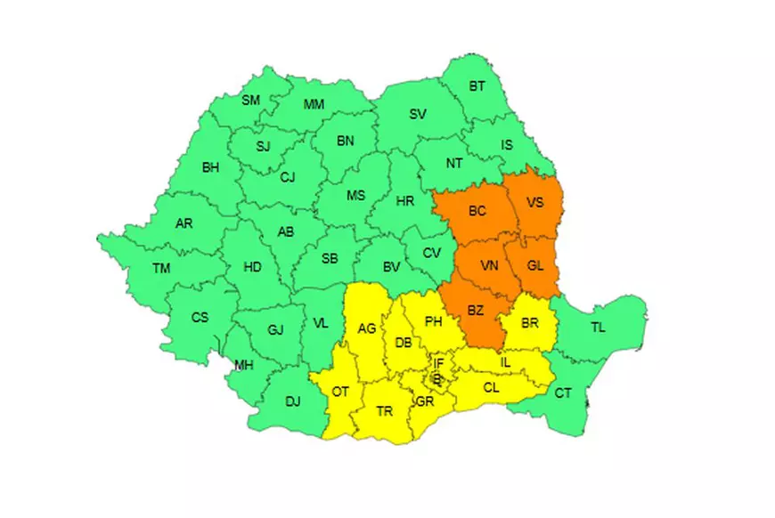Val de caniculă, dar și ploi torențiale în România. Harta zonelor vizate de avertizările meteo ANM de cod portocaliu și galben