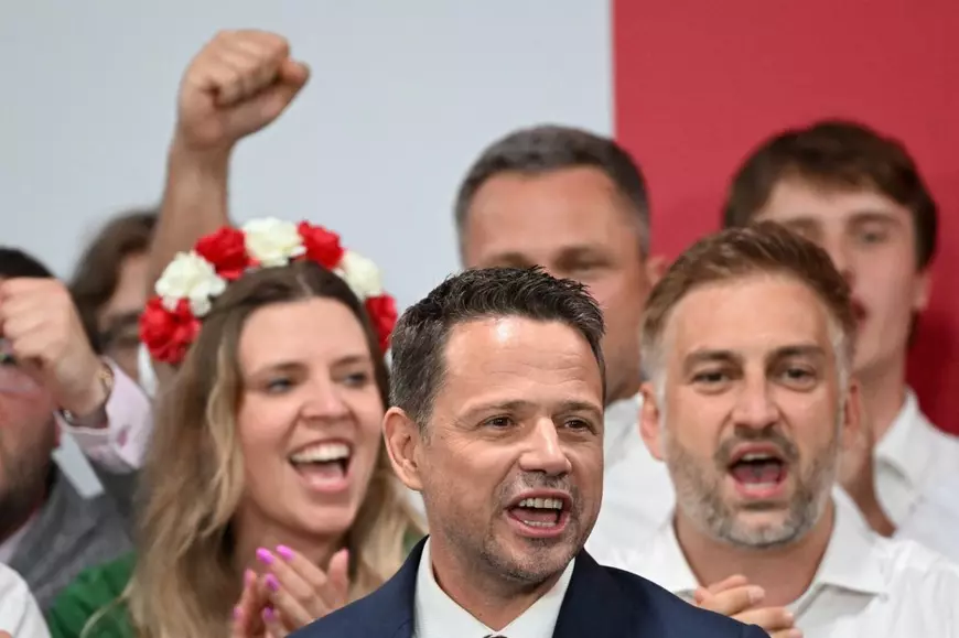 LIVETEXT R&#259;sturnare de situa&#539;ie &icirc;n alegerile preziden&#539;iale din Polonia: Conservatorul Karol Nawrocki este creditat cu prima &#537;ans&#259; I VIDEO