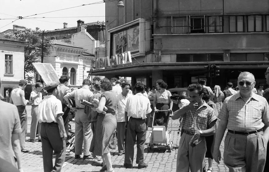 Imagine din 1954 cu Cinematograful Patria din București. Foto: Facebook Studiourile Buftea