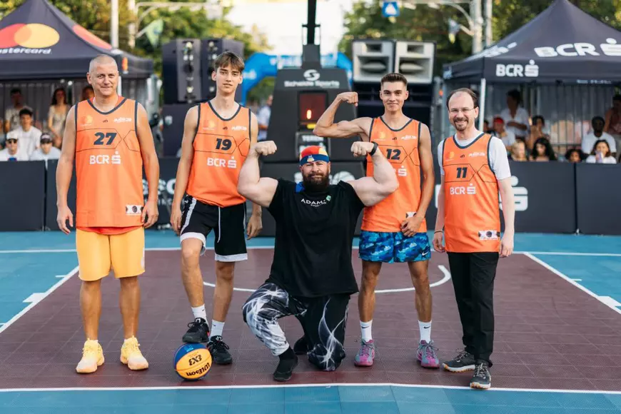 Radu Valahu și Titi Prosop în roluri inedite pe terenul de baschet 3x3 la BCR Sport Arena Streetball Ploiești. Bulevardul Castanilor a devenit Bulevardul Sportului