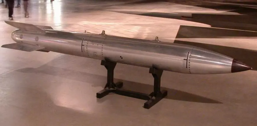 SUA trimit din nou bombe nucleare în Marea Britanie, pentru prima dată după 17 ani. De 4 ori mai puternice ca la Hiroshima