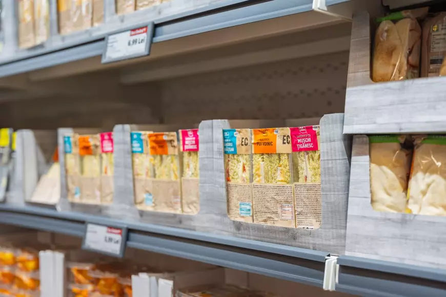 Meniu complet de festival la prețuri accesibile: Lidl rămâne Lidl - și la castel, și la tine-n cartier