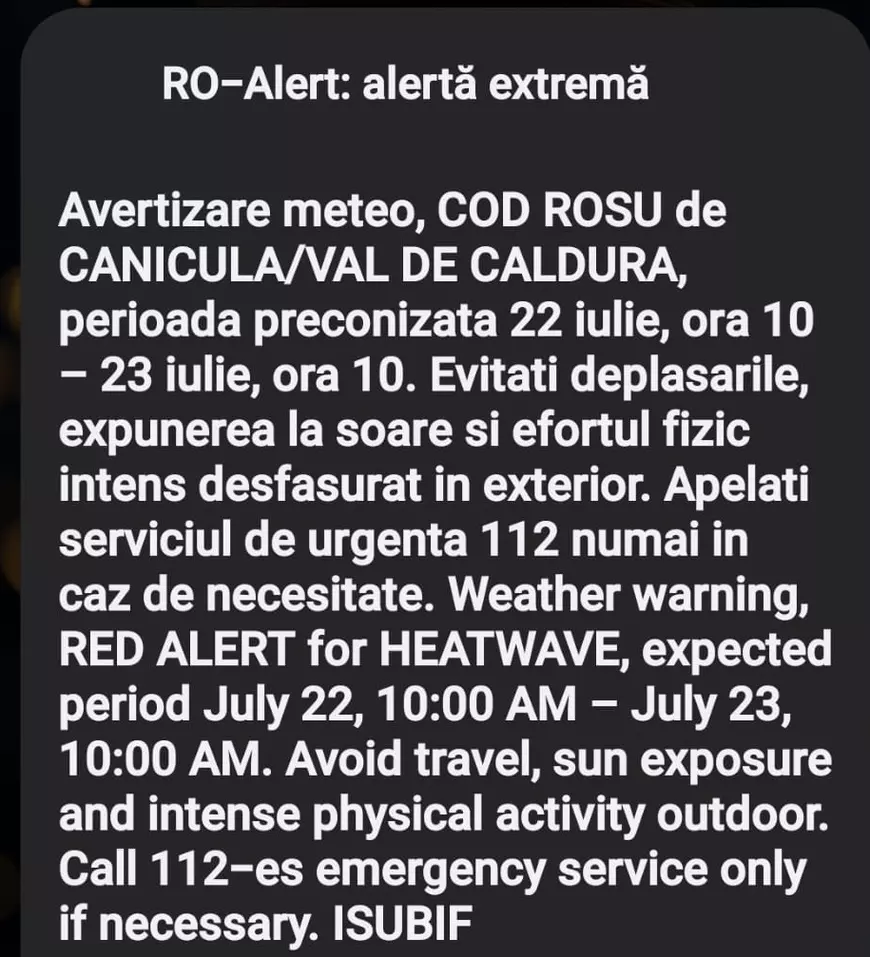 Mesajul RO-Alert emis de ISU București-Ilfov, pe telefon, pe fundal negru, cu text alb, pentru un cod roșu de caniculă, pe 22 iulie 2025