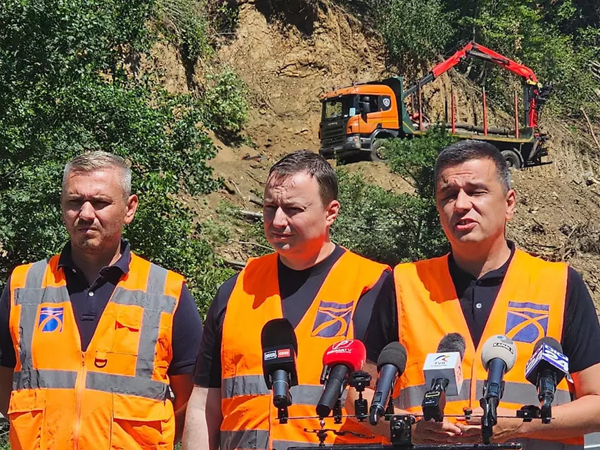 Cine conduce industria de apărare aeronautică: Sinecuriști cu salarii de zeci de mii de lei, o cârciumăreasă și o fostă directoare de creșă 