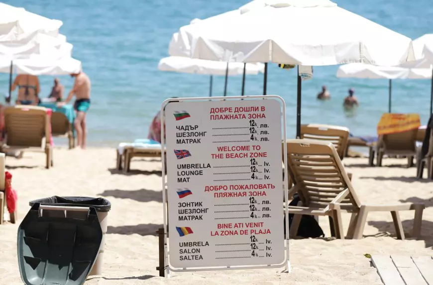 Prețurile de pe litoral: Eforie Nord vs Nisipurile de Aur. Cum se scumpeşte hamsia când înoată spre sudul Mării Negre