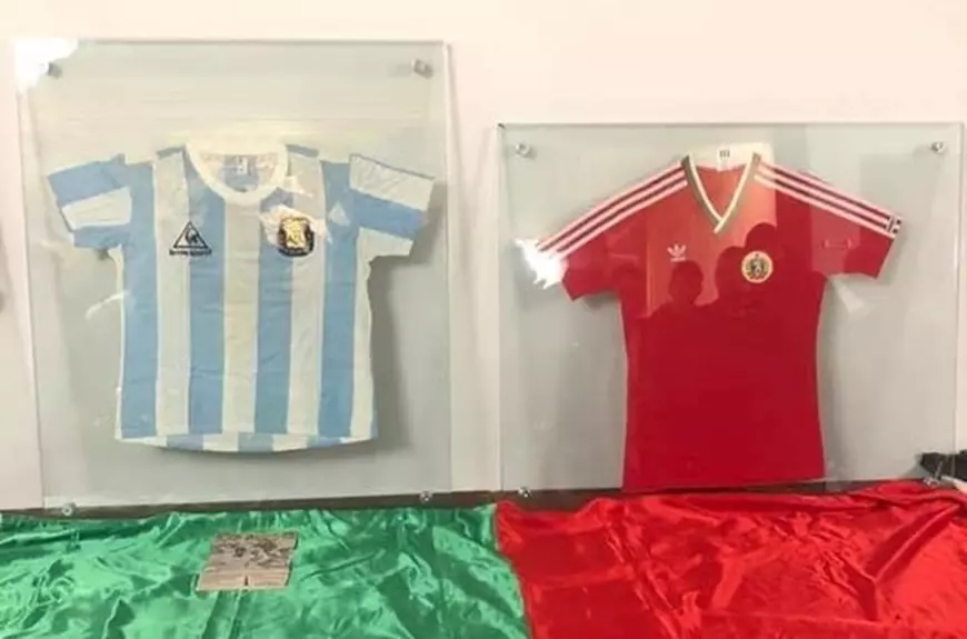 Fotbalistul care i-a luat chiloții lui Maradona după meciul la Mondial și clubul care a schimbat șefii cu 4 zile înainte să înceapă campionatul
