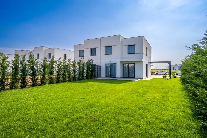 Triple Living, un partener de încredere pe piața imobiliară din România