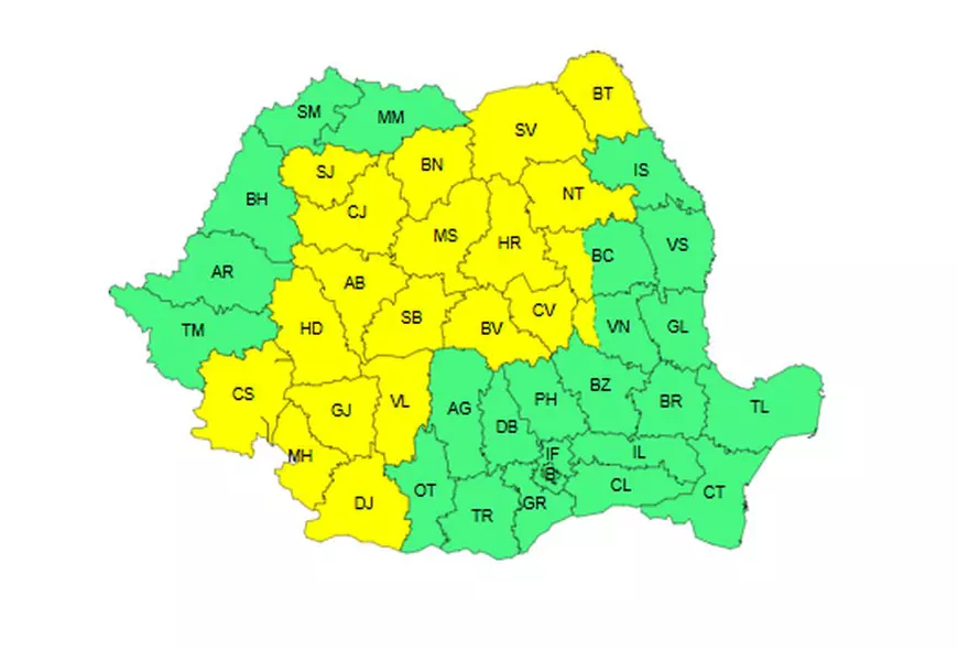 Furtuni și vijelii în jumătate de țară, caniculă în sud-est până miercuri. Harta județelor afectate de avertizările meteo ANM cod galben