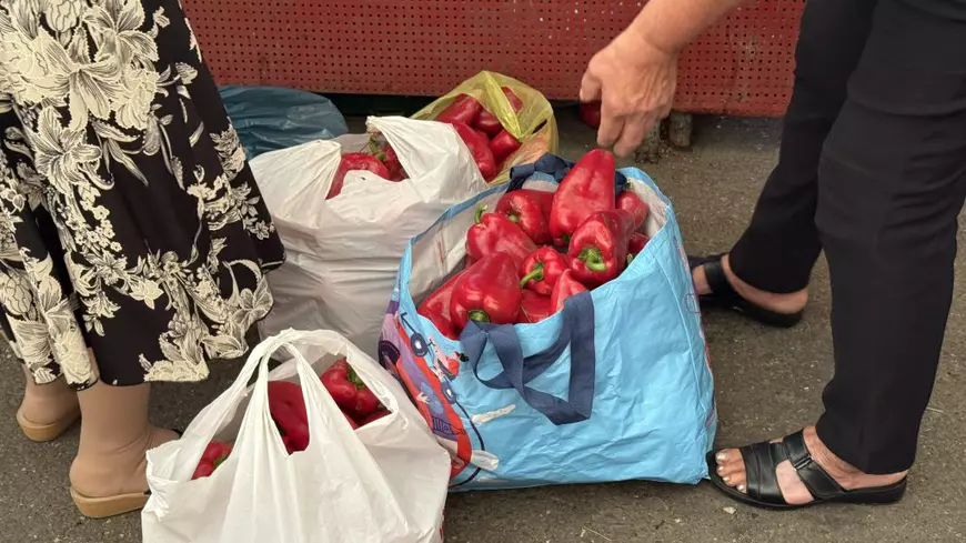 Reportaj Libertatea în Piața Obor din București. Foto: Andrei Crăițoiu