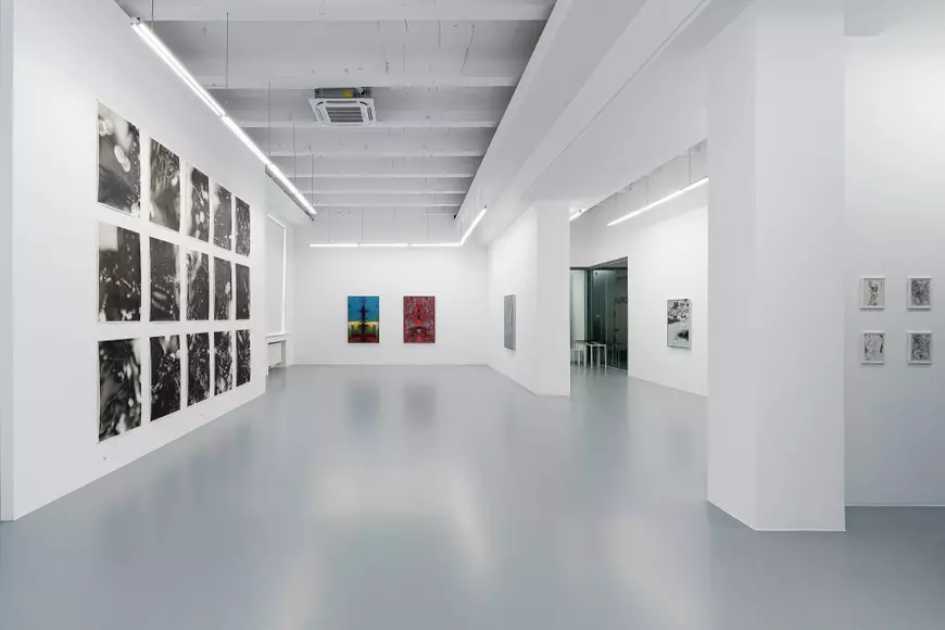 Cine este și de ce trebuie urmărit Radu Pandele, artistul care combină pictura cu noile tehnologii: „În România este un teritoriu foarte bun pentru artă acum, o epocă de aur, în București cel puțin”