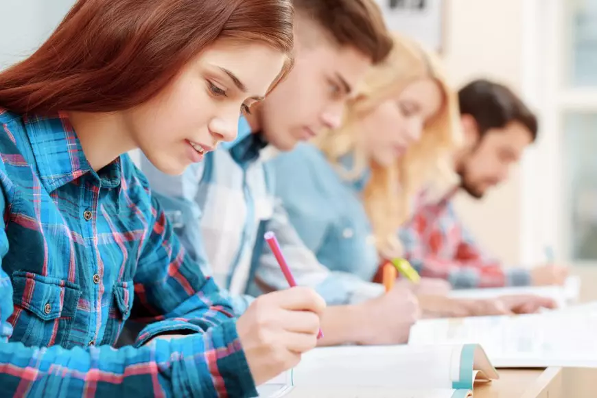 7 din 10 români își doresc digitalizarea școlilor. Specialist: „Lucrăm la un proiect-pilot prin care vom aduce tehnologia în viața elevilor de clasă primară”