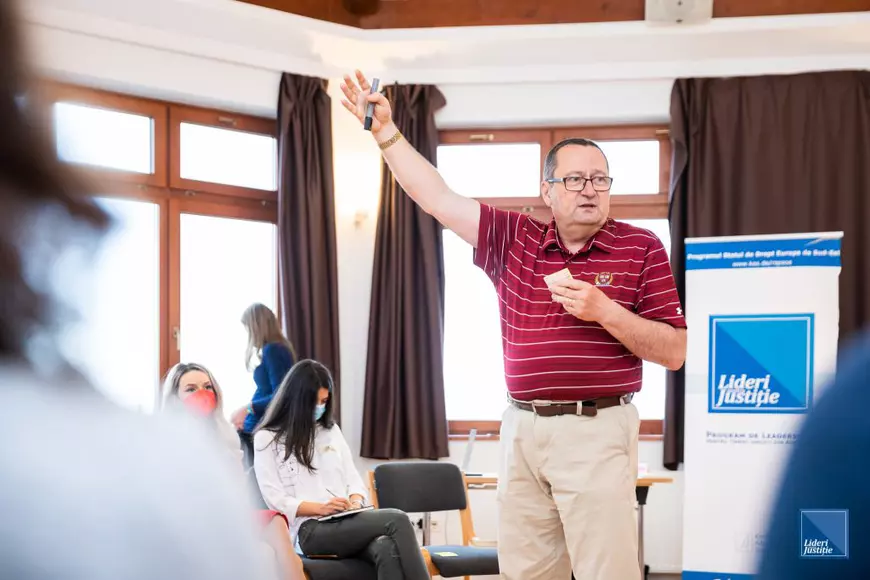 Școlile-pilot, concept inovator în educație. Specialist: „Elevii își aleg propriile materii, au un program personalizat și posibilitatea de a se educa singuri pentru joburile viitorului”