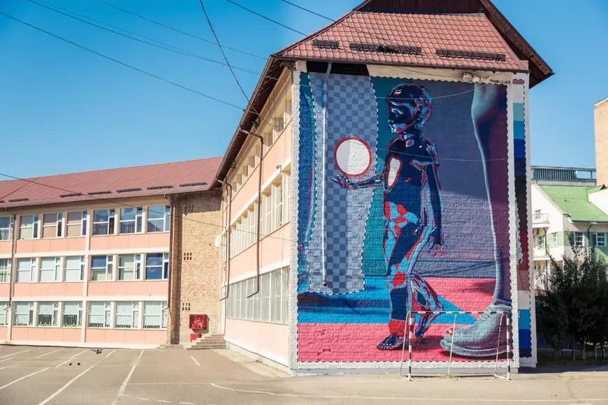 Cine este și de ce trebuie urmărit Radu Pandele, artistul care combină pictura cu noile tehnologii: „În România este un teritoriu foarte bun pentru artă acum, o epocă de aur, în București cel puțin”