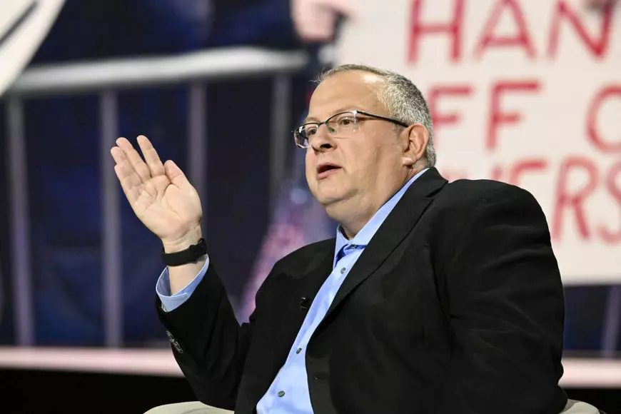 Americanii vor lăsa Rusia să invadeze Europa, avertismentul unui reputat economist german. Declarație la postul public ZDF: „Trump poate fi de acord ca Putin să «înghită» UE”