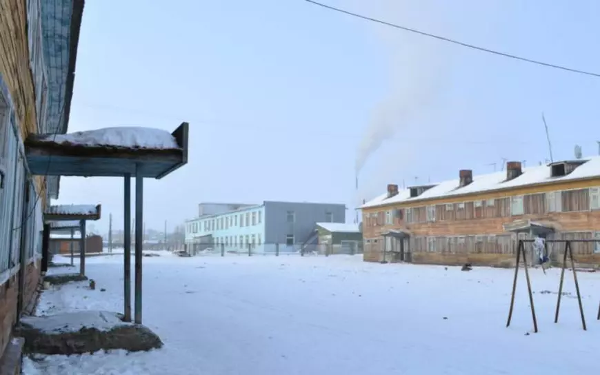 Locul r&#259;mas f&#259;r&#259; b&#259;rba&#539;i din cauza r&#259;zboiului: &bdquo;Ne-au declarat sat al gloriei militare ruse, dar nu avem canalizare, casele cad pe noi, nici n-are cine s&#259; mai taie lemne&rdquo;