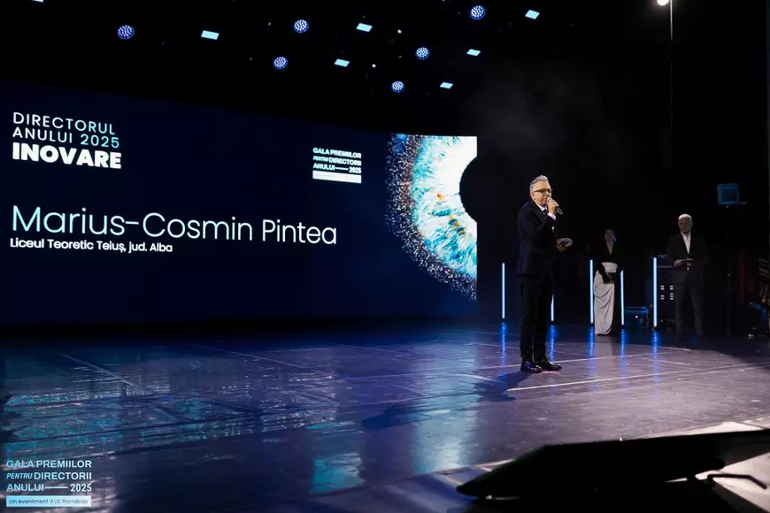 Gala Directorii Anului 2025 și-a premiat câștigătorii. Mariana Stan, directoarea școlii din Dor Mărunt, a primit marele trofeu