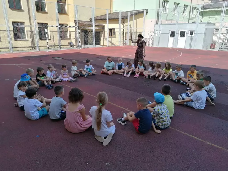 Cum a ajuns o școală din Suceava să concureze cu unități de învățământ de top din vestul Europei. Directoare: „Secretul? Ne-am dorit și ne-am pus pe treabă! Nu există «Nu se poate»!”