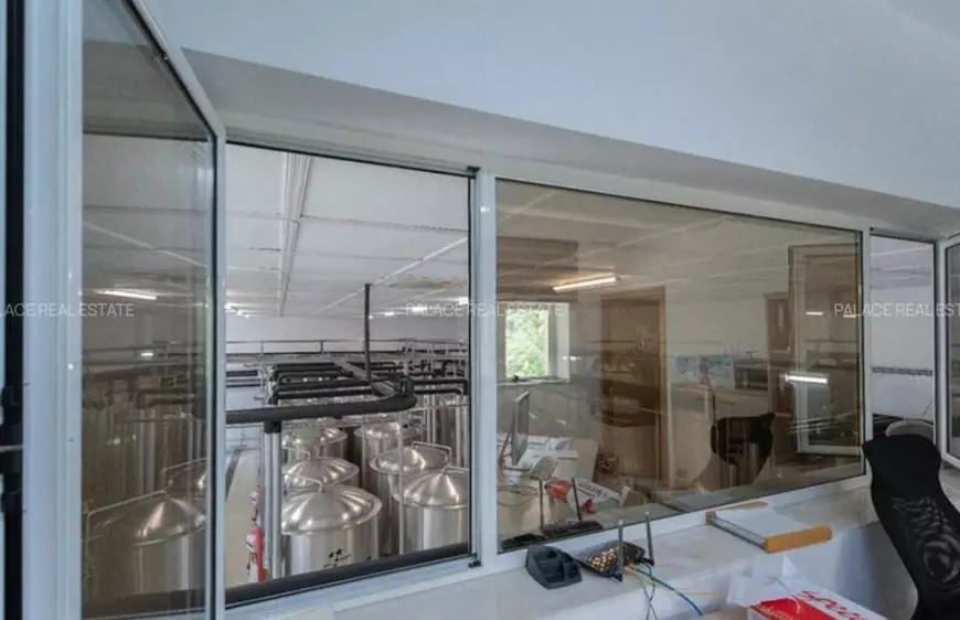 aspect din cadrul fabricii de bere 7 coline
