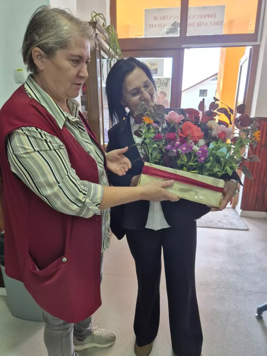 Povestea Marianei Stan, Directoarea Anului 2025, cea care a început reabilitarea școlii din Dor Mărunt cu doar un cal și-o căruță