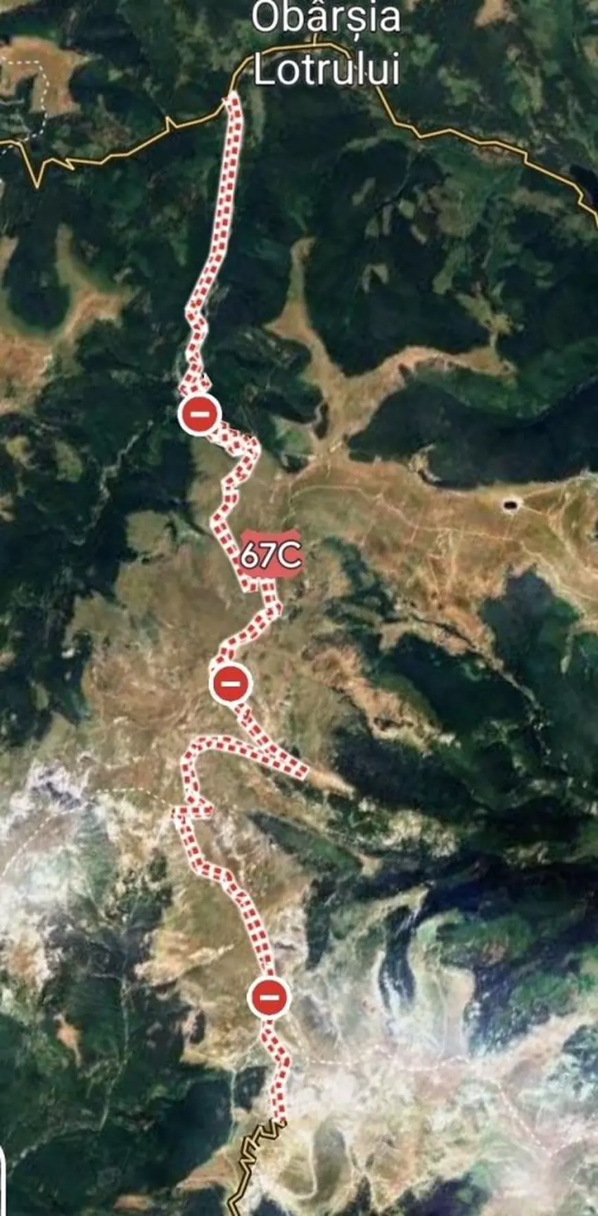 Ninsoare abundentă pe Transalpina, drumul a fost închis: cod portocaliu de viscol și vânt puternic