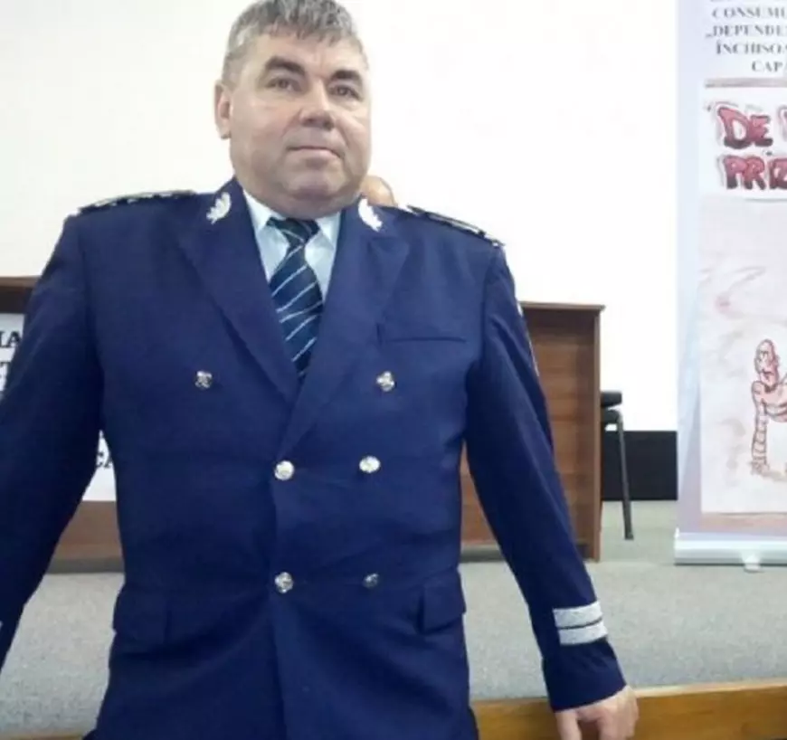 Lucian Nastasiu este comisar-șef în rezervă și ocupă funcția de director executiv al Poliției Locale Onești