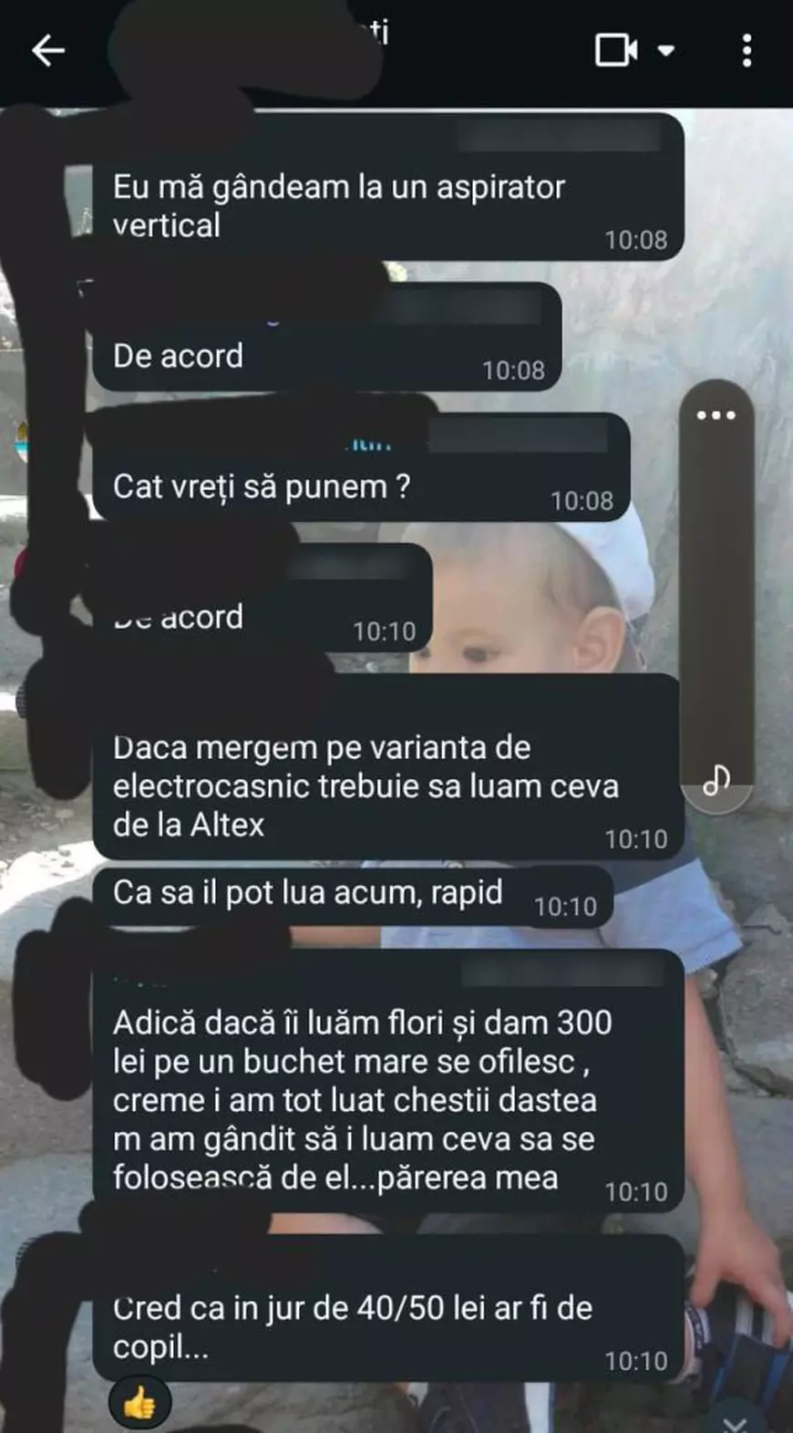 Crăciun cu scandal pe WhatsApp între părinți la o școală din Ciorogârla: „Suntem obligați să dăm sute de lei pentru cadourile doamnelor, să mobilăm și să utilăm clasele"