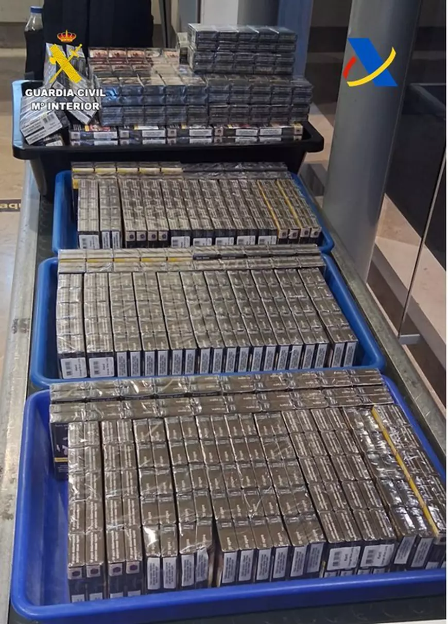 Țigările găsite în valiza românului pe Aeroportul din Valencia