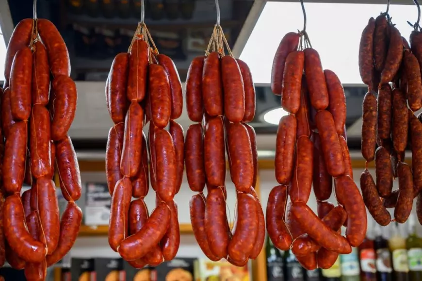 Cârnați chorizo afumați de casă