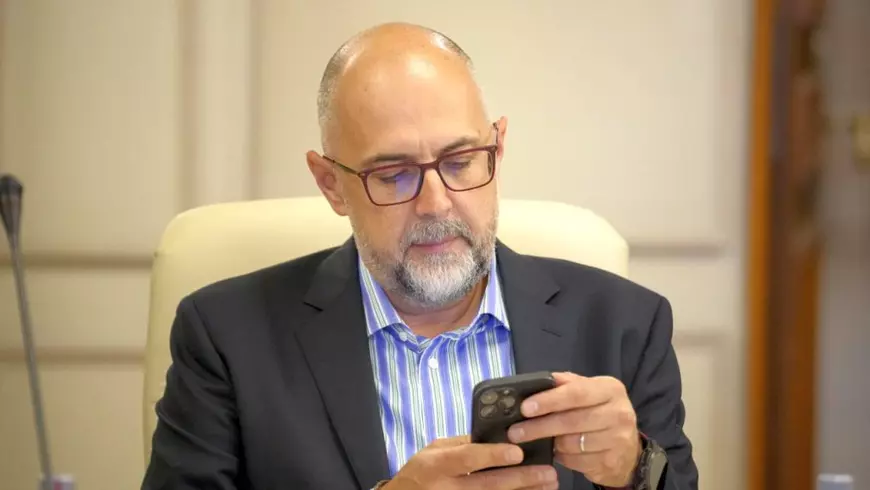 Poza pentru articolul Kelemen Hunor i-a cerut „durului” Bolojan să scadă taxele și impozitele: „A cerut răgaz de gândire. Altfel, Guvernul pică până în iunie”