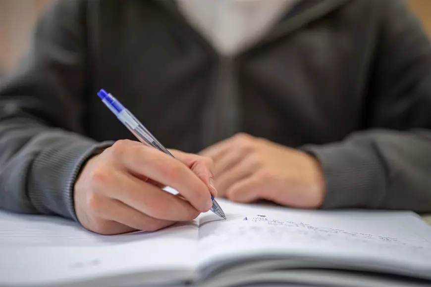 Calendarul pentru înscrierea la clasa pregătitoare în anul școlar 2026-2027, lansat în dezbatere publică. Ce prevede documentul