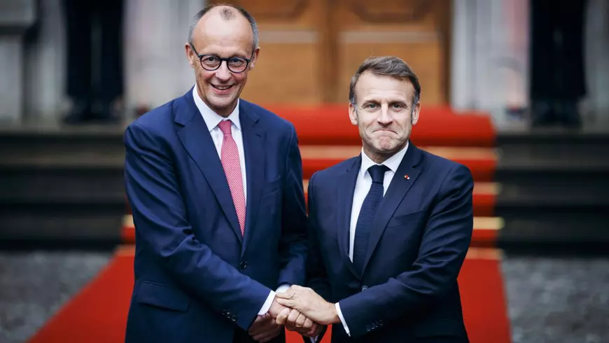 Friedrich Merz (stânga) și Emmanuel Macron Foto: Imago