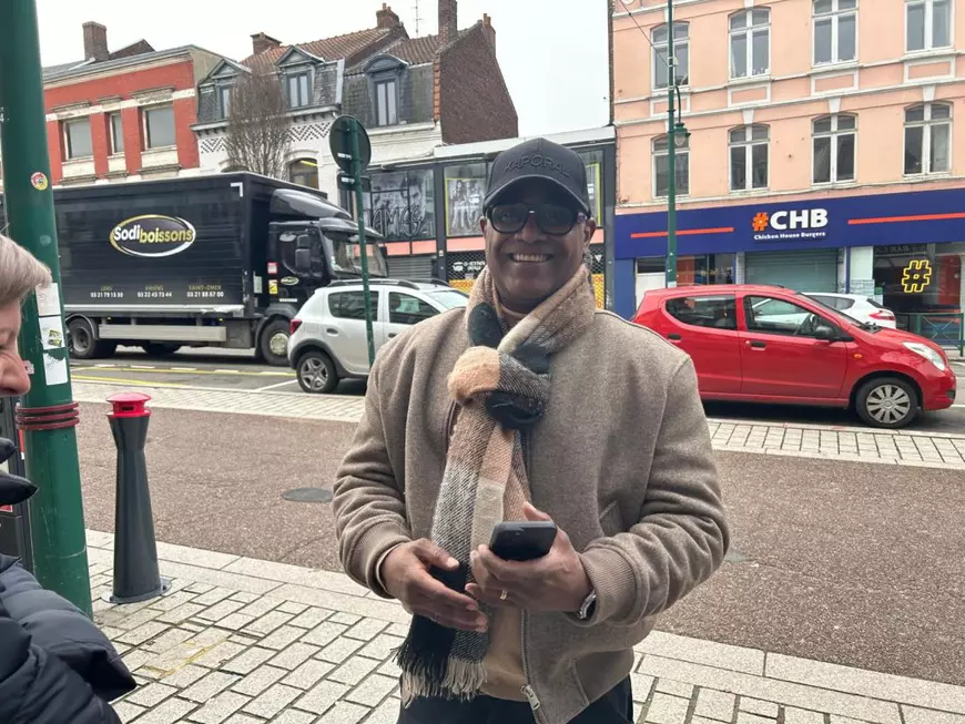 Viața unui francez la București, la mijlocul anilor 2000: „Am ieșit cu TAB-ul de pe stadion. În oraș, arătam legitimația și toți polițiștii ne făceau pârtie”