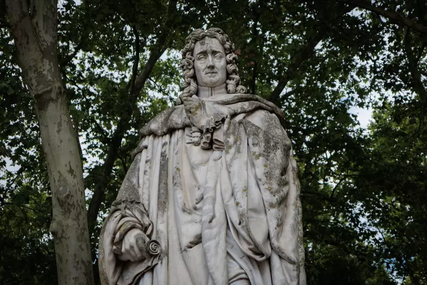 Programa la română pentru clasa a IX-a a fost aprobată. Cum arată forma finală: de la cronicari și realism la hărți conceptuale, mărci anaforice și inteligență artificială